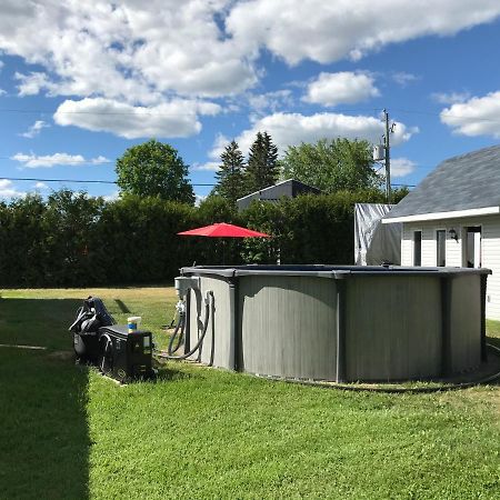 La Maison du Village Shawinigan Extérieur photo