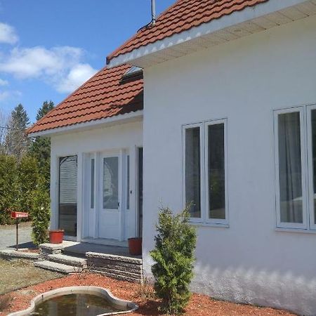 La Maison du Village Shawinigan Extérieur photo