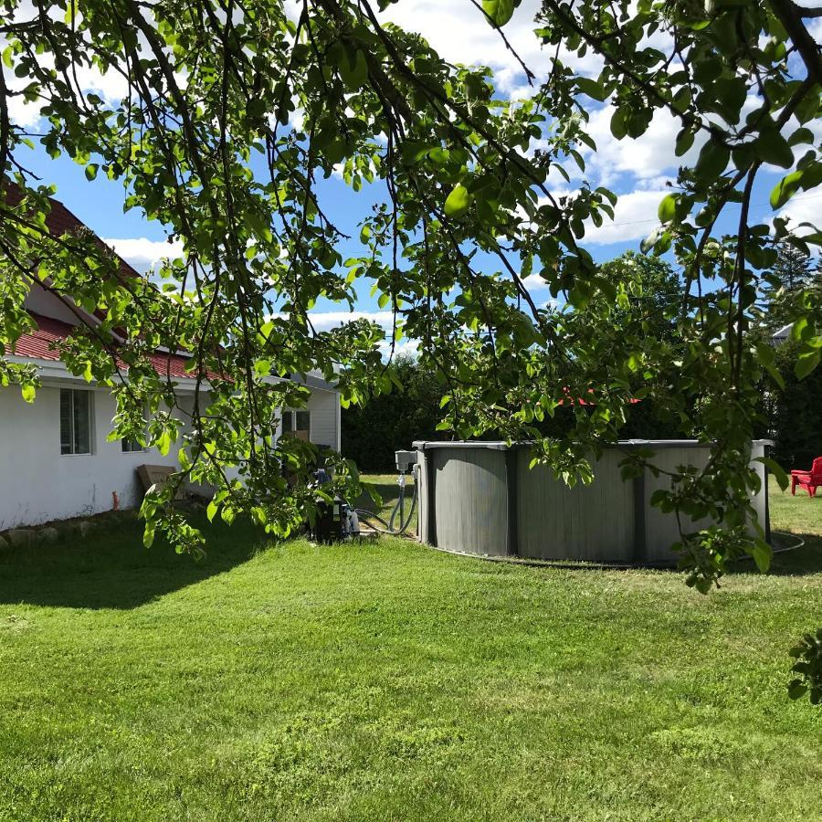 La Maison du Village Shawinigan Extérieur photo