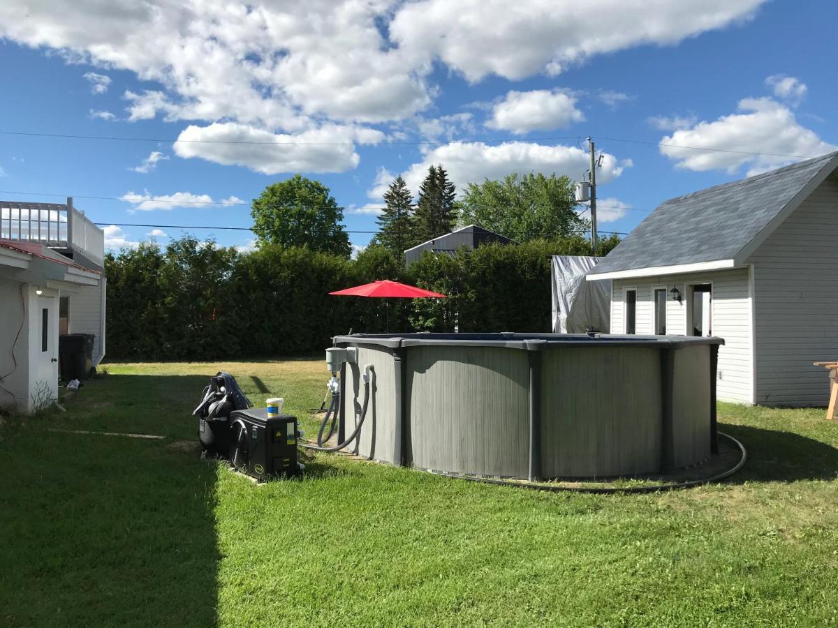 La Maison du Village Shawinigan Extérieur photo