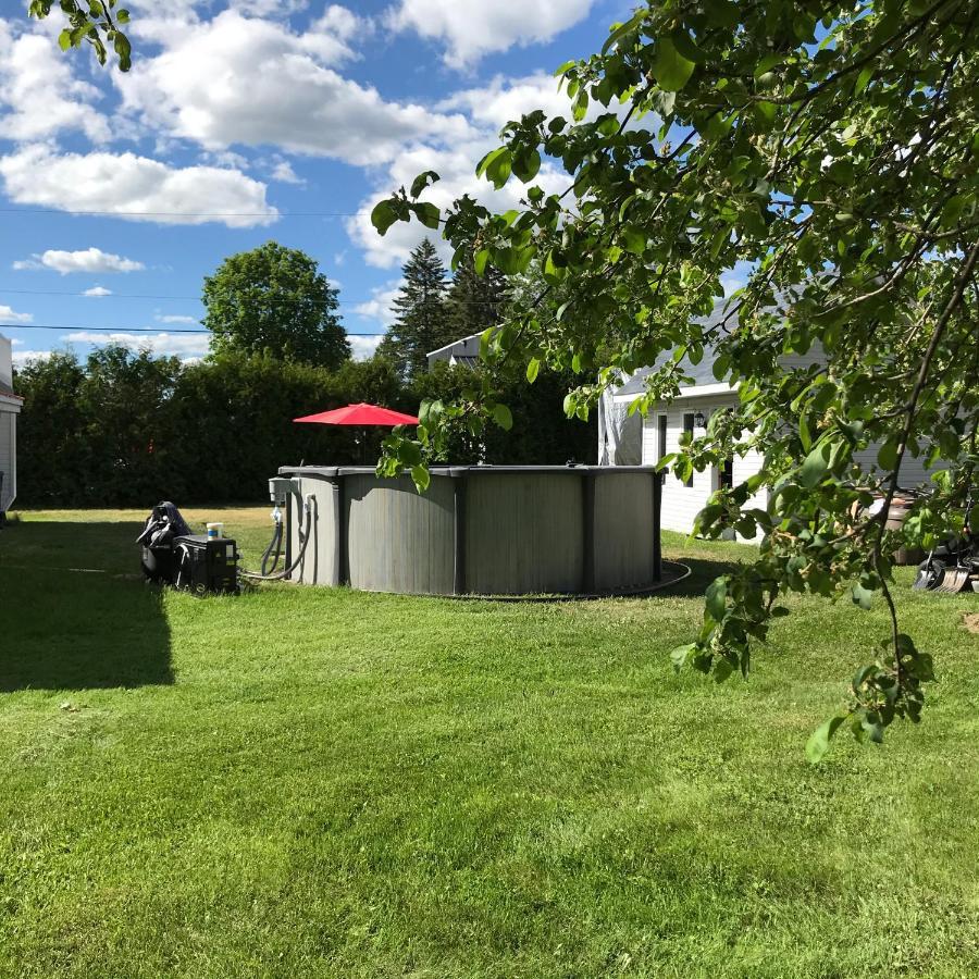La Maison du Village Shawinigan Extérieur photo