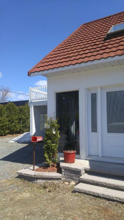 La Maison du Village Shawinigan Extérieur photo