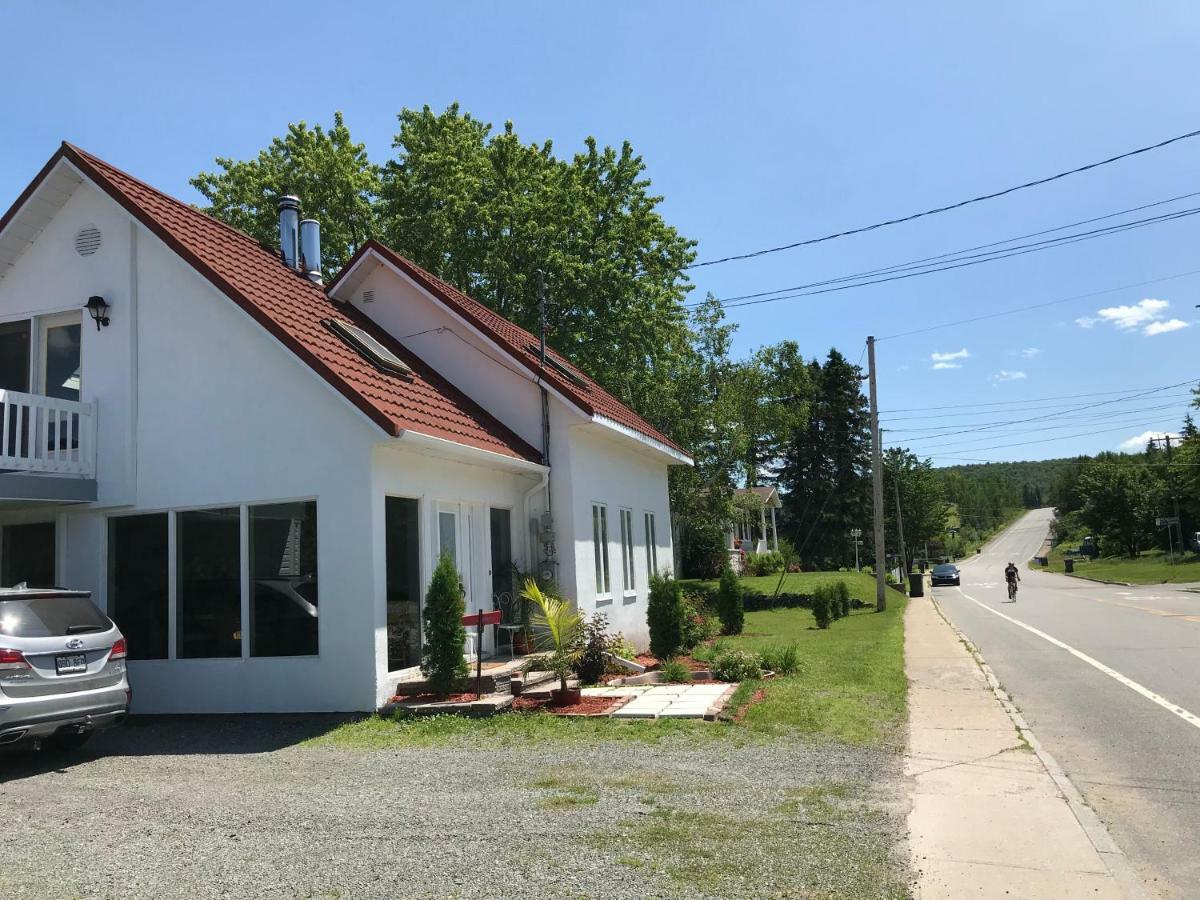 La Maison du Village Shawinigan Extérieur photo